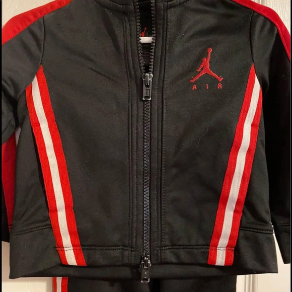 Air Jordan Track Suit - Picture 2 of 6